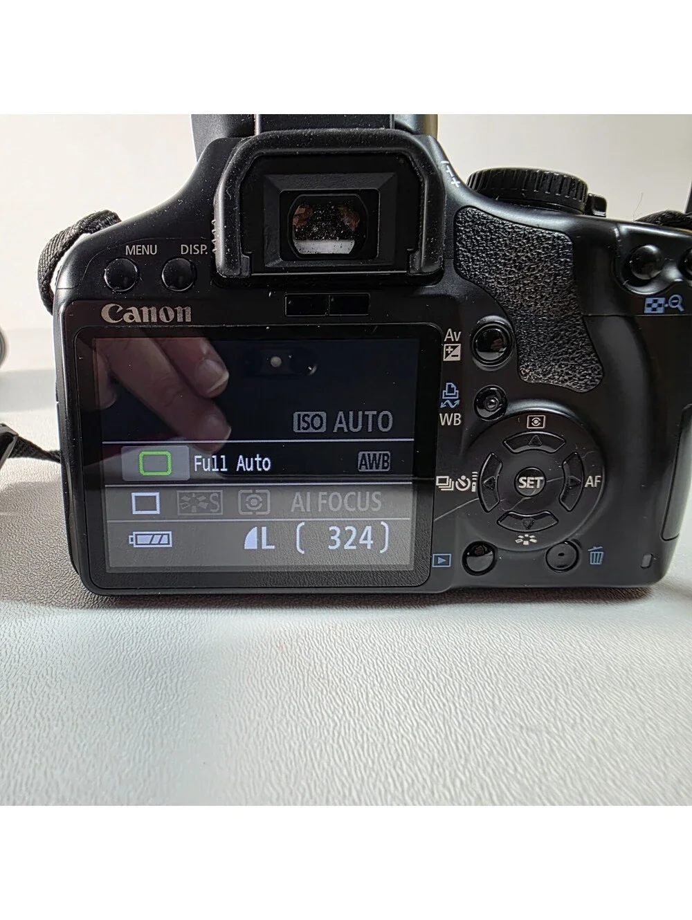 Canon EOS Rebel XSi Digital SLR Camera 18-55mm Canon EF-S Lens Bundle No Battery